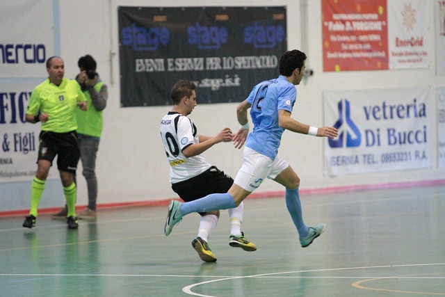 尤为引人注 尤为引人注